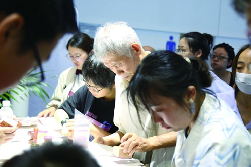 市民打卡书博会